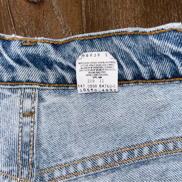 VINTAGE Levi 550 Women’s Relaxed Tapered Cut - Picture 9 of 15